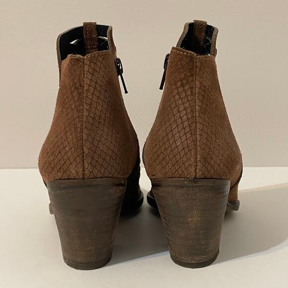 Free People Ankle Booties Suede Block Heel Dark Brown Women's Size 7.5 - Picture 7 of 13